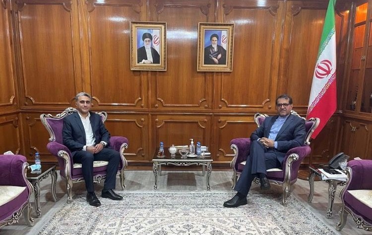 دیدار  سفیر ایران در عمان با مدیرعامل موننکو عمان