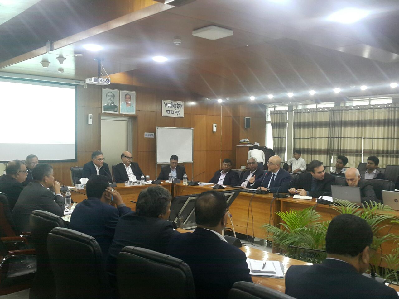 برگزاری جلسه افتتاحیه پروژه "راه​ اندازی و استقرار بهره بردار مستقل شبکه برق کشور بنگلادش" در کشور بنگلادش