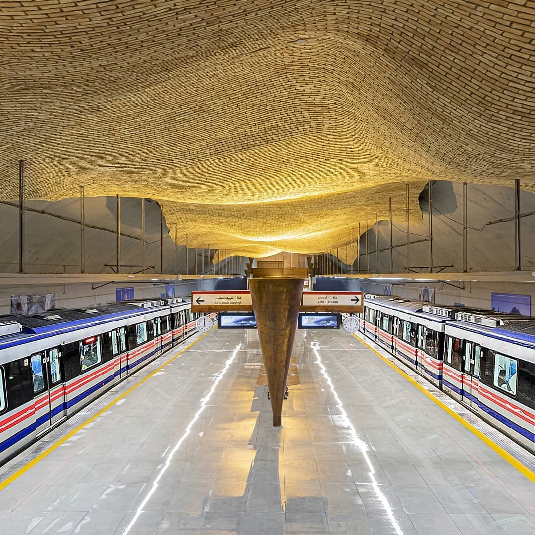  ثبت ملی سقف ایستگاه وکیل الرعایای خط یک متروی شیراز به عنوان بزرگترین سازه فلزی- موجی معلق متروهای ایران